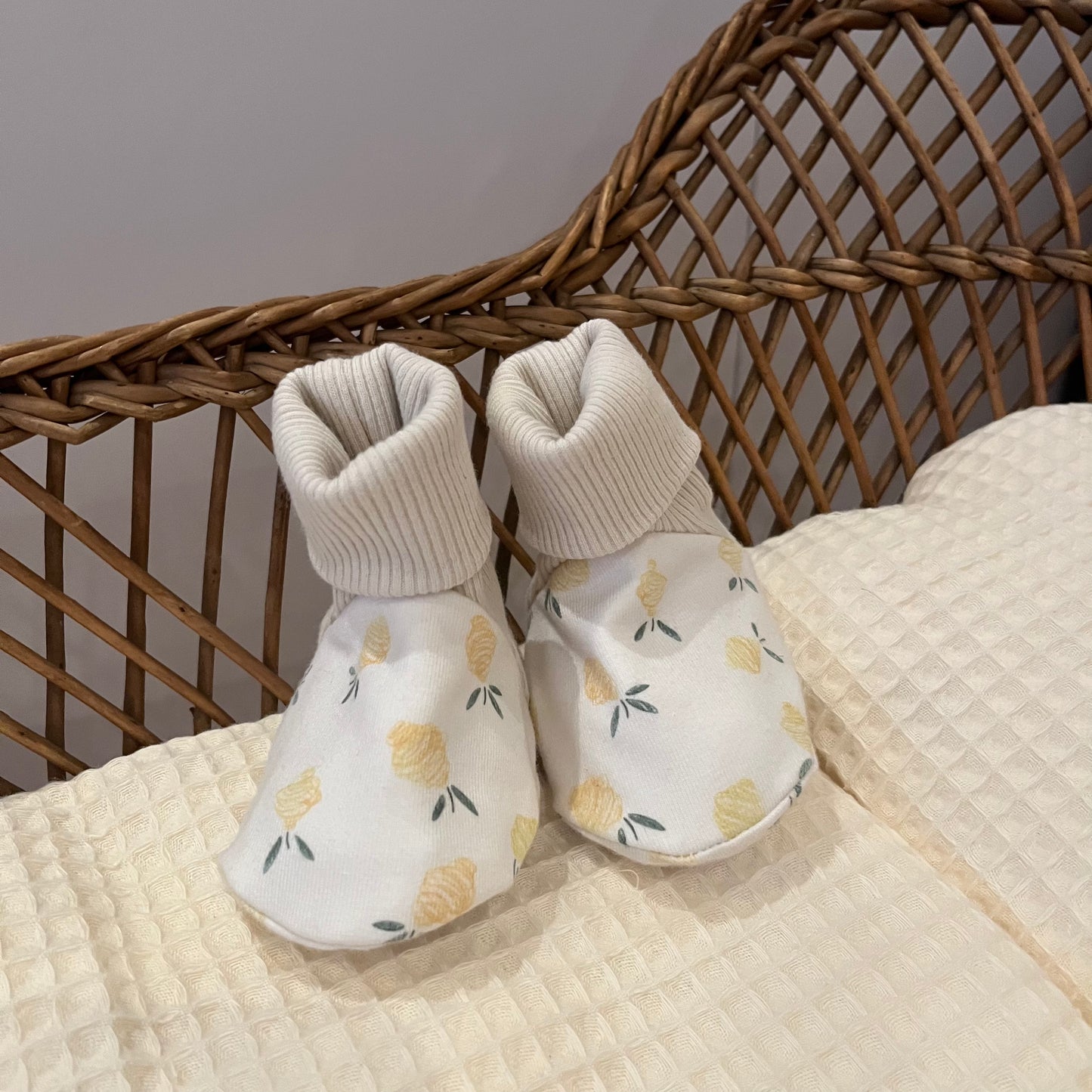 Chaussons en tissu pour bébé - Maison Piou Piou