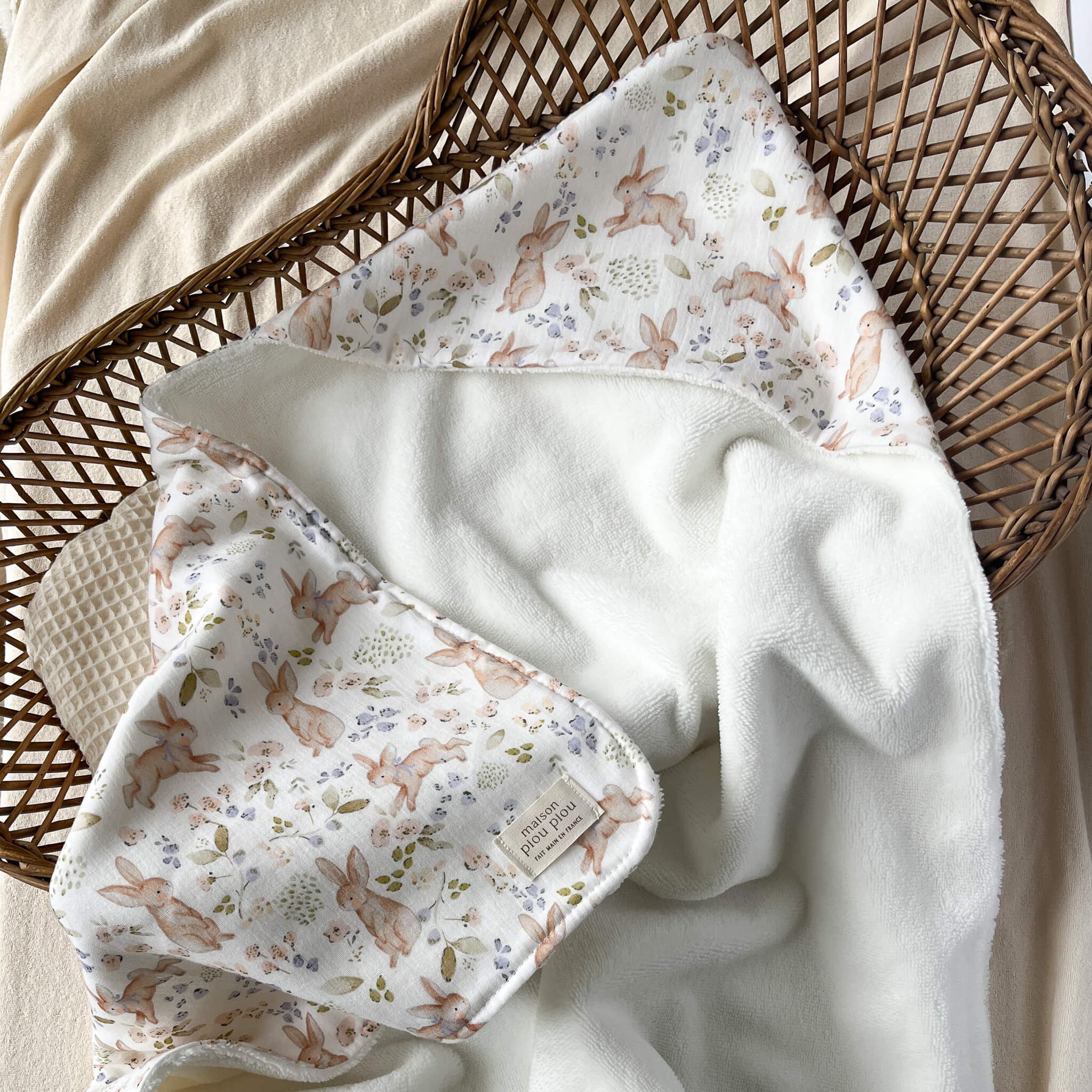 Cape de bain bébé en gaze de coton et éponge bambou – collection Bain & Soin Maison Piou Piou