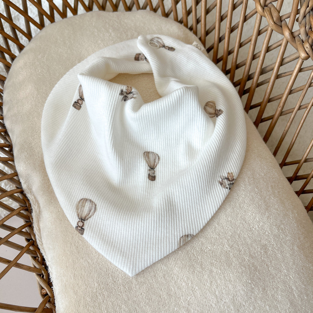 Bavoir bandana bébé – Imprimé Montgolfière & Avions