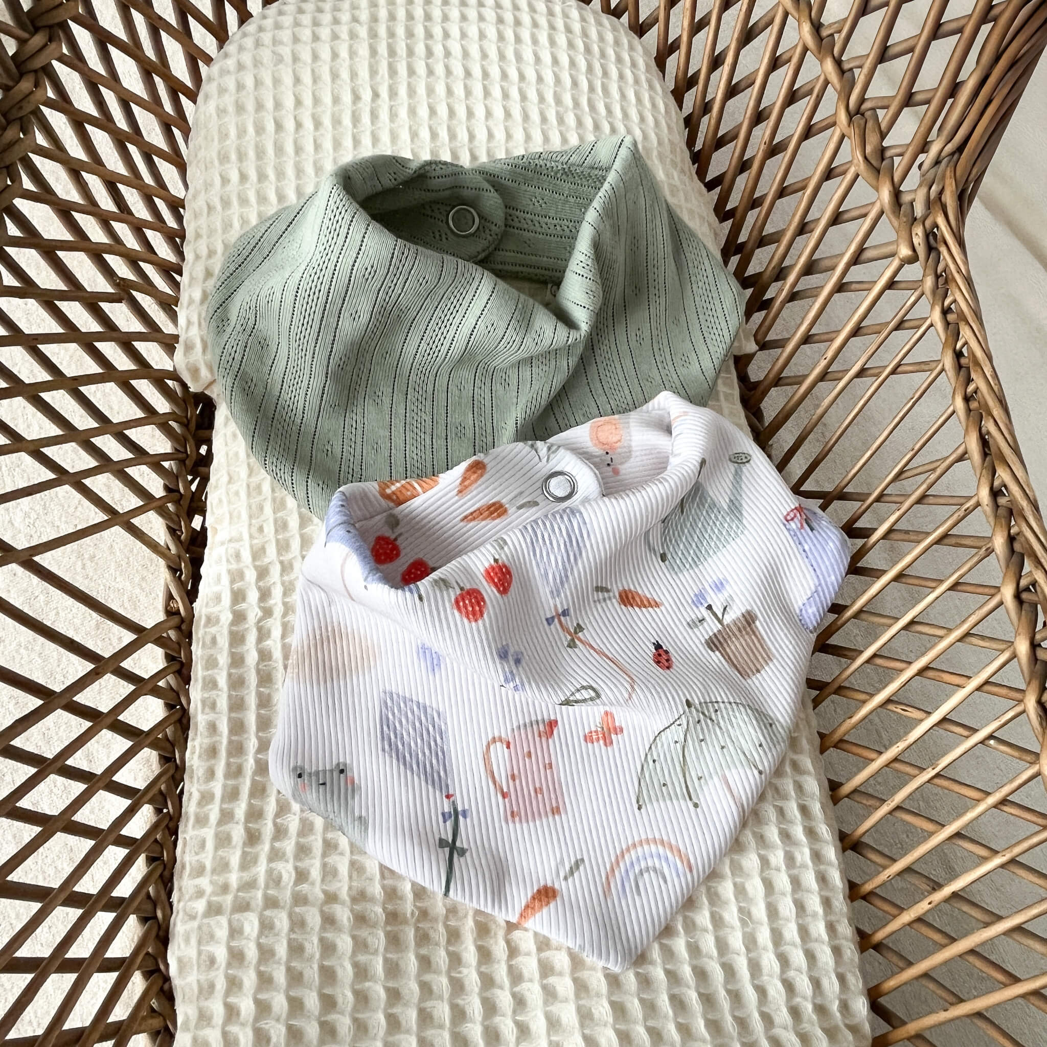 Duo bavoir bandana bebe pointelle sauge et jours de pluie coton 
