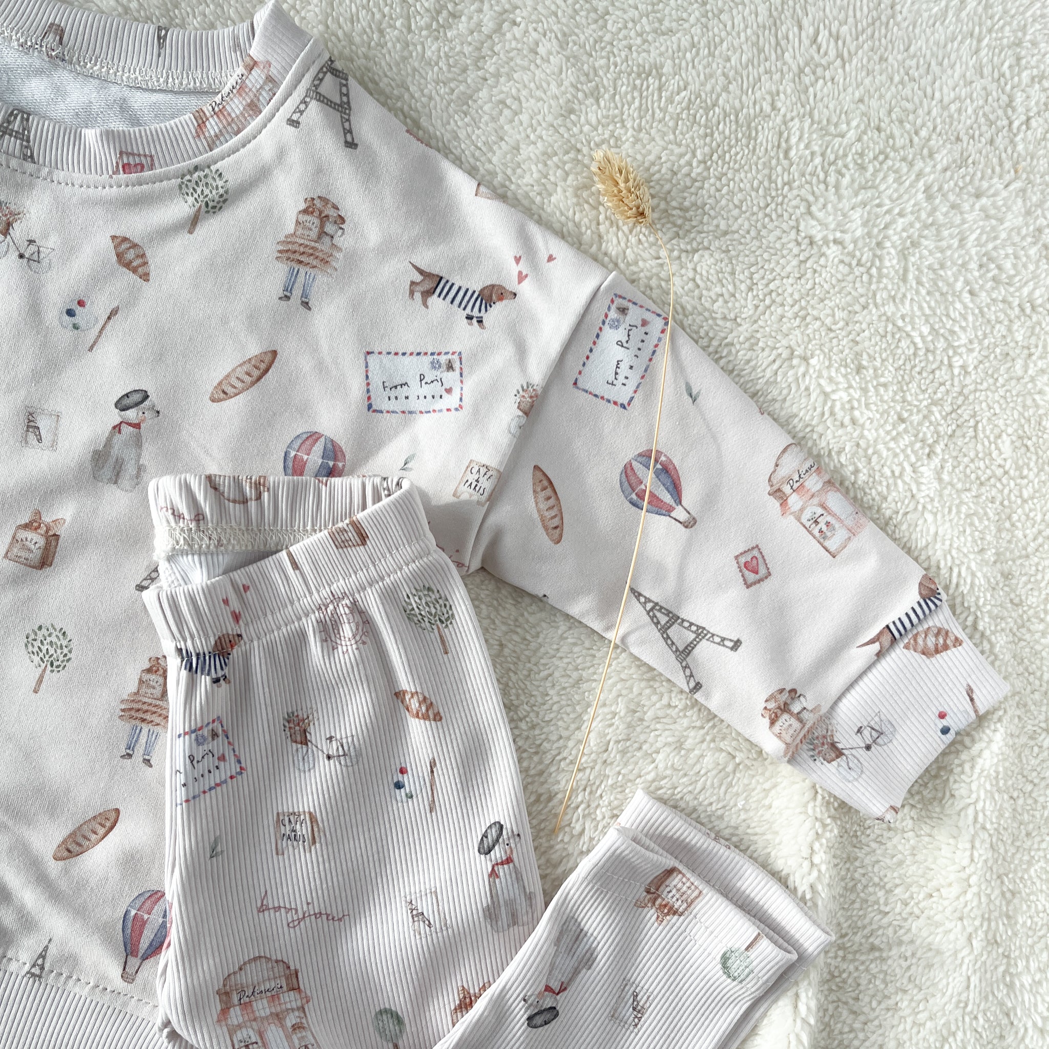 Ensemble bébé et enfant – Sweat & Legging Bonjour Paris   Maison Piou Piou