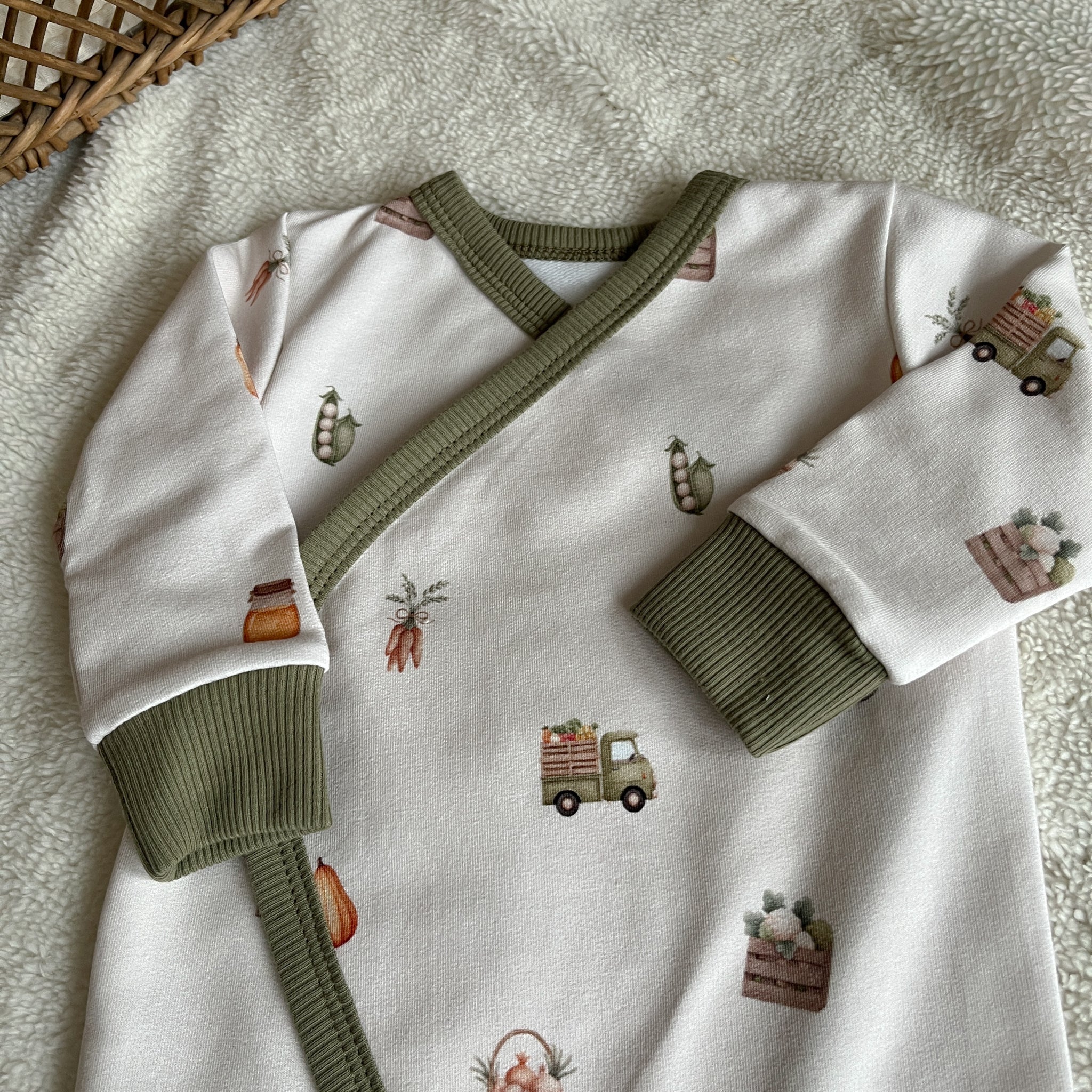 Pyjama bébé cache-cœur – Le Marché