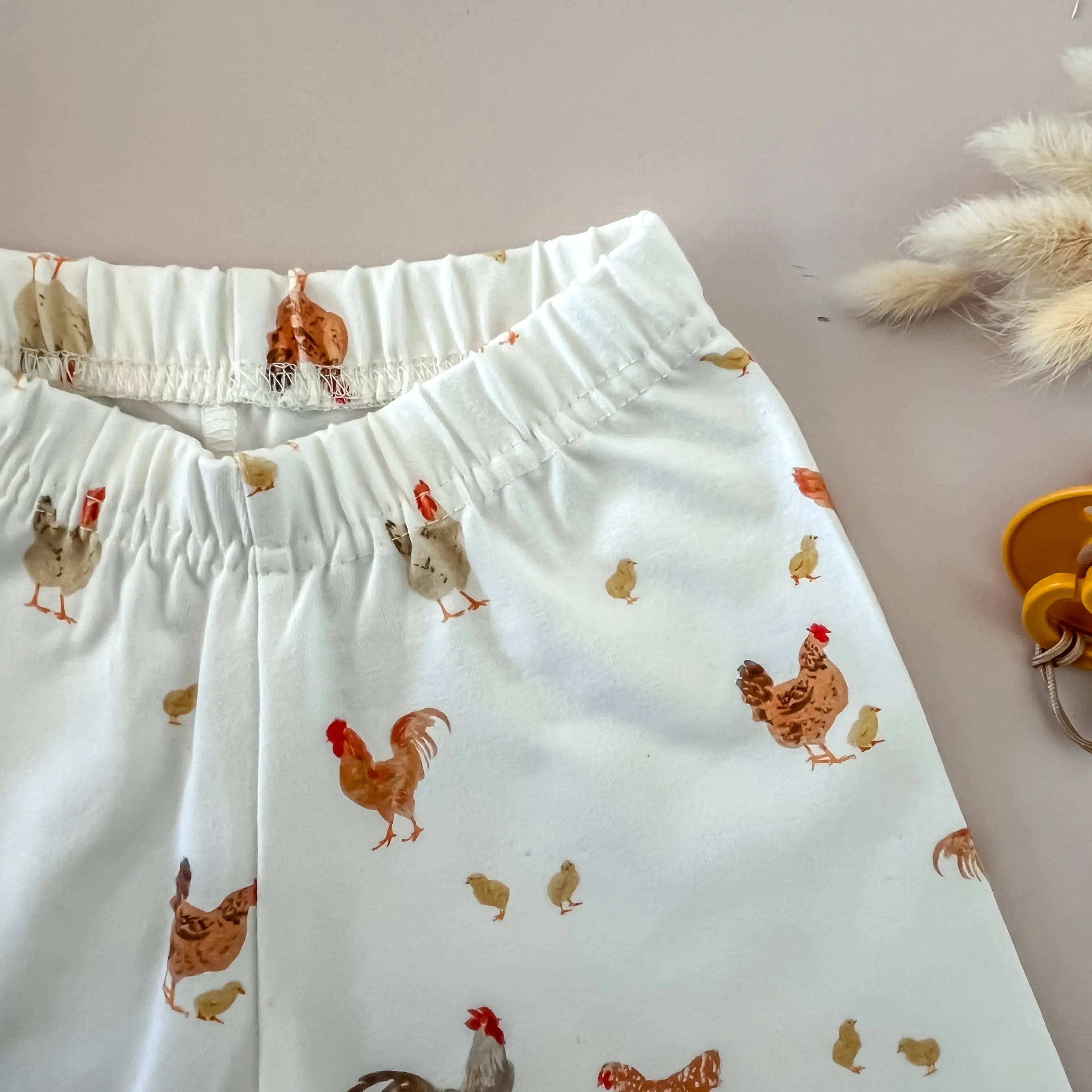 Pantalon unisex en jersey - motif petites poules   Maison Piou Piou