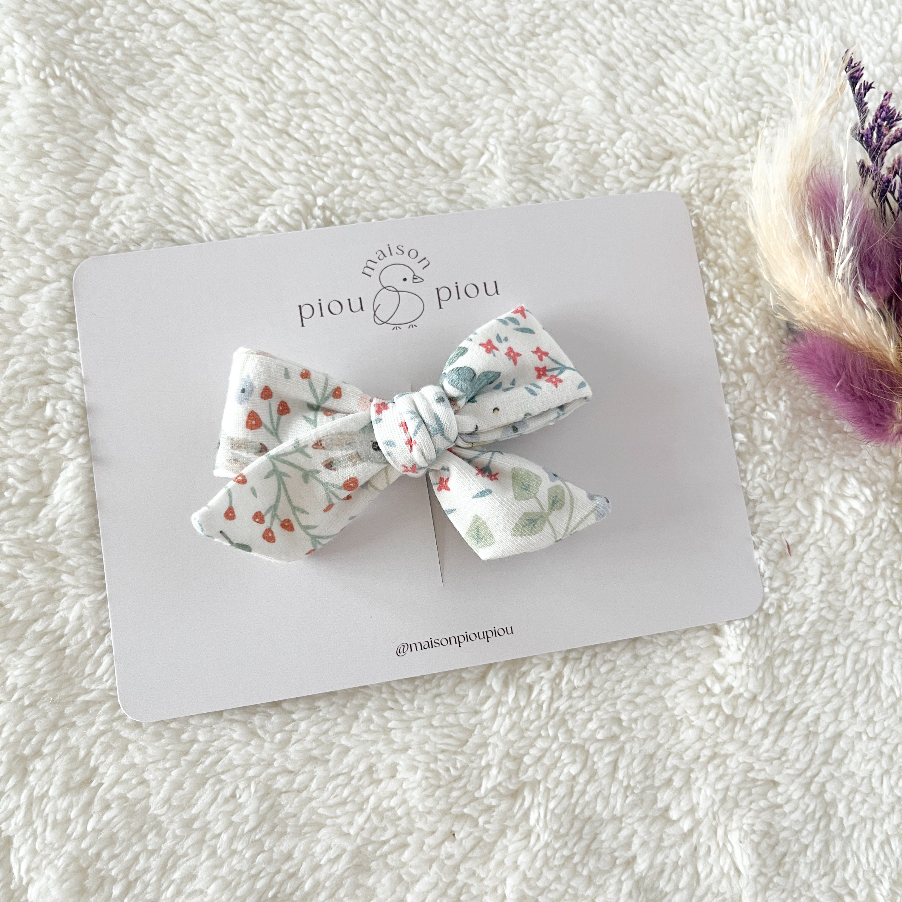 Barrette pour bébé et enfant fille motif jardin de lapins maison piou piou fait main