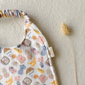 Double-gauze and bamboo canteen bib