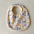 Double-gauze and bamboo micro-sponge baby bib