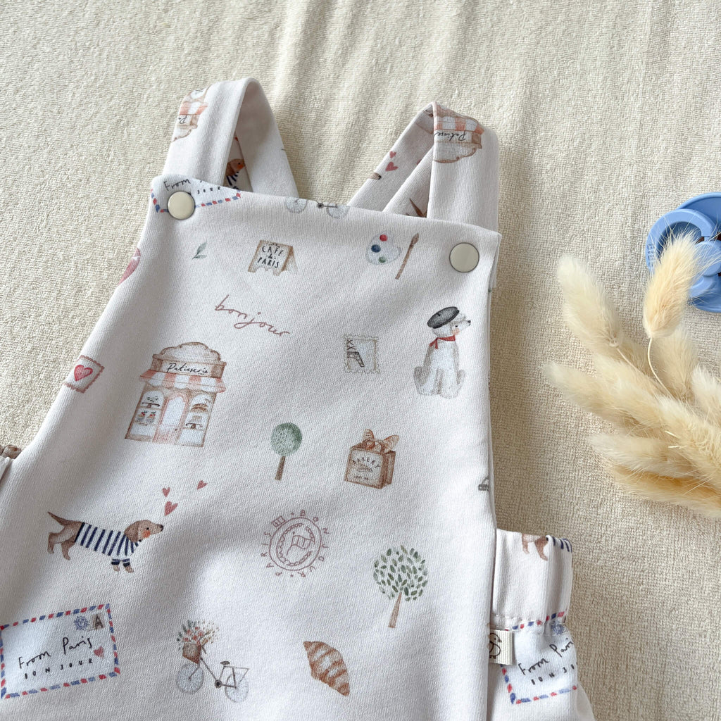 Détail boutons-pression épaule barboteuse bébé Bonjour Paris – cousu à la main en France