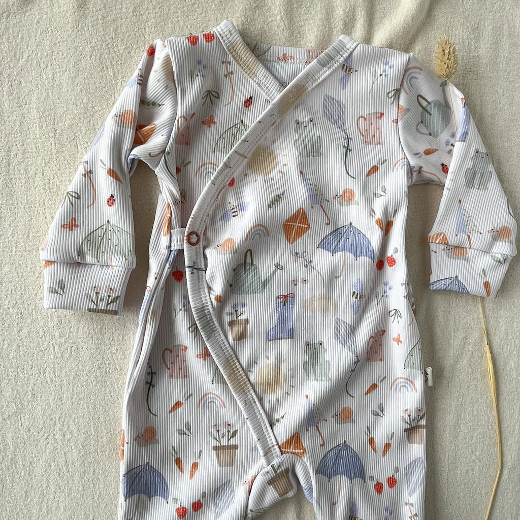 Pyjama avec ouverture devante en jersey cotelé coton oeko-tex naissance vue de pres