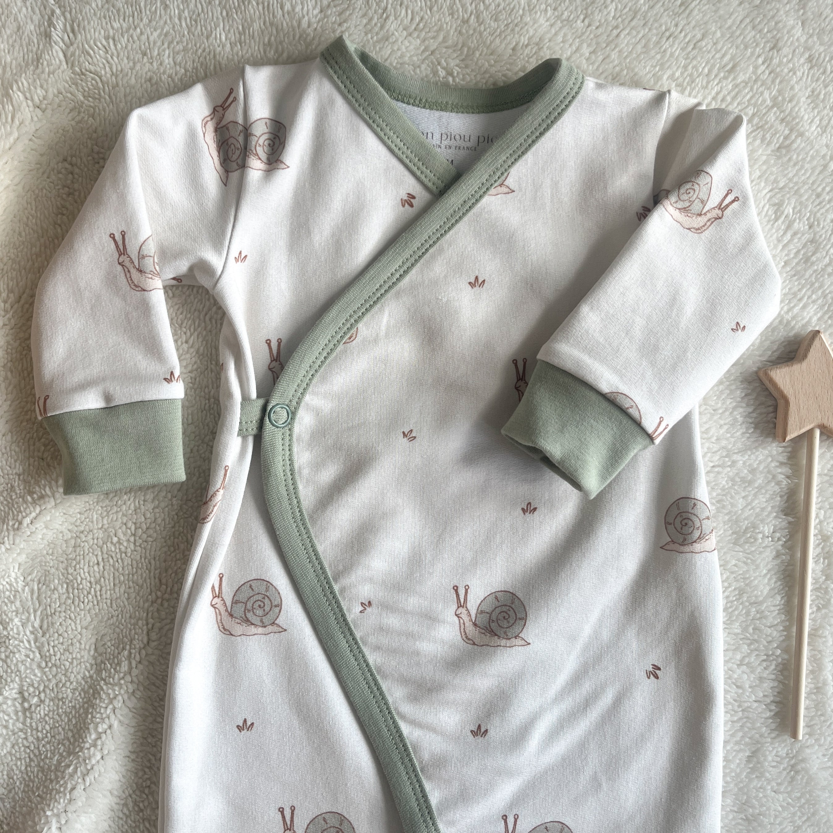 Pyjama bébé en maille bouclette imprimé Escargots