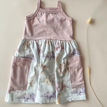 Robe sans manches imprimé dinosaures