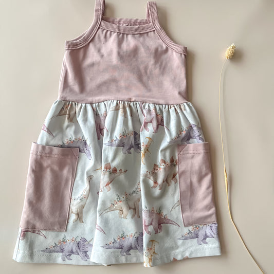 Robe sans manches motif dinosaures